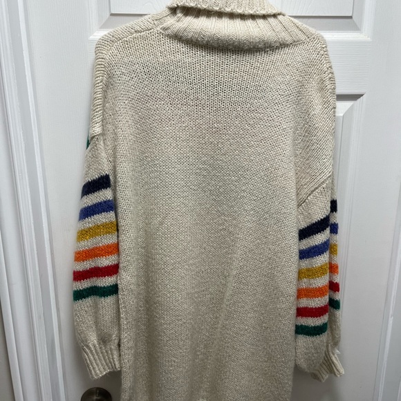 Oversized soft turtleneck sweater dress - Picture 3 of 4